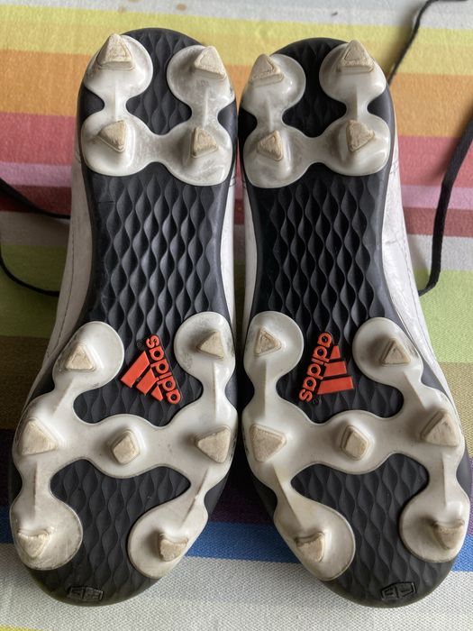 Chuteiras futebol Adidas FG tamanho 33
