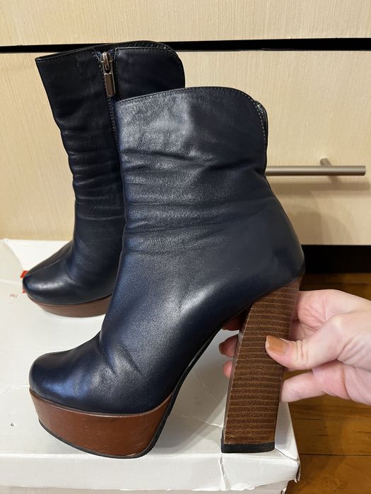 Ботильйони черевики жіночі на каблуку