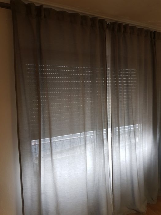 Conjunto de cortinados com varão  duplo e acessórios