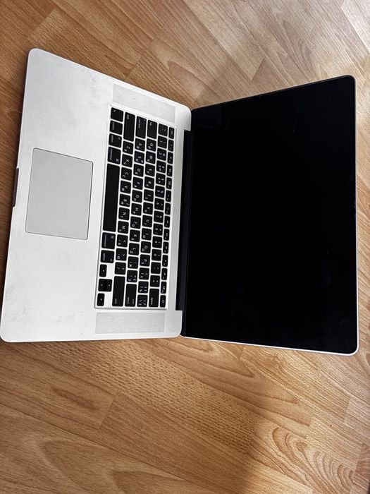 MacBook Pro 15', 500Gb