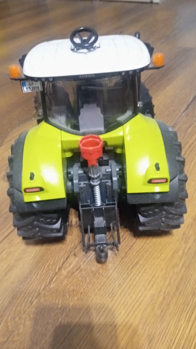Bruder traktor Claas