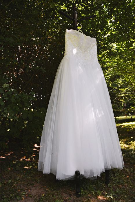 Suknia ślubna tiul księżniczka cekinki gorset 40 biel