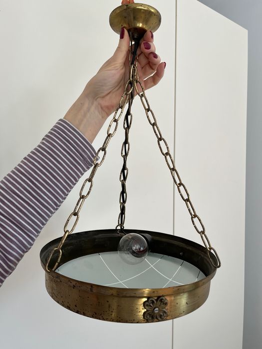 Lampa sufitowa, która ma swoje lata