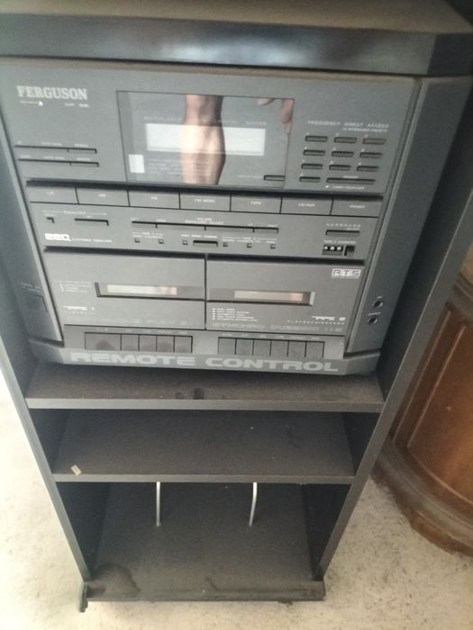 Radio antigo  em bom estado