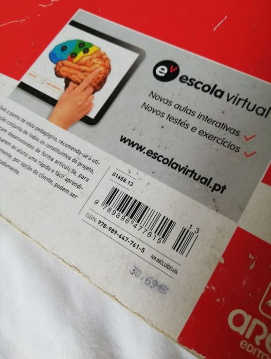 Manual +Caderno de Atividades "Raio-X 11" de Geografia A de 11°ano