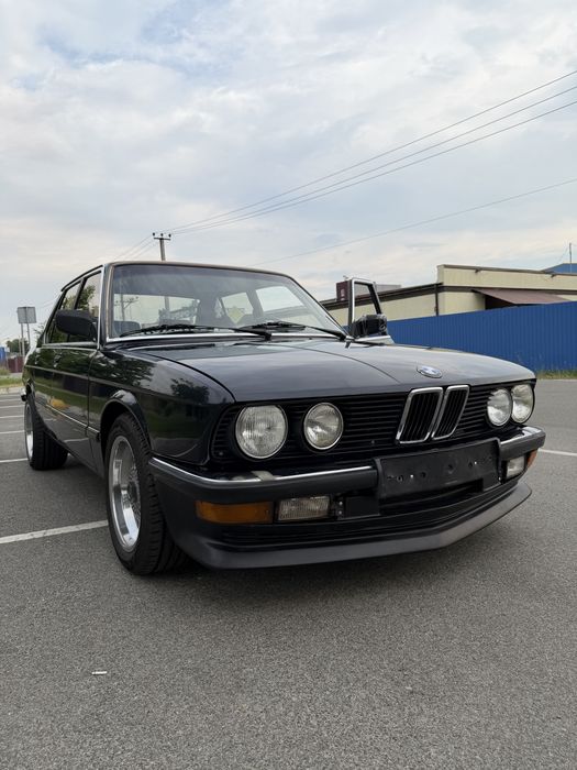 Bmw 5 series e28 багата комплектація