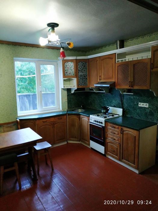 Продається цегляний двоповерховий будинок в м.Малин