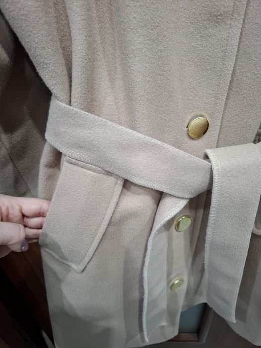 Płaszcz jesienno-zimowy z paskiem