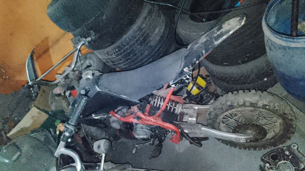 Vendo pit bike .