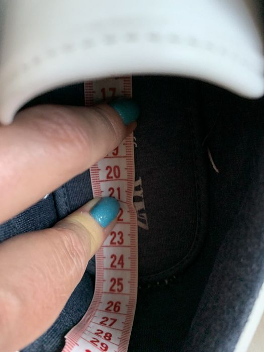 Продам кеды zara