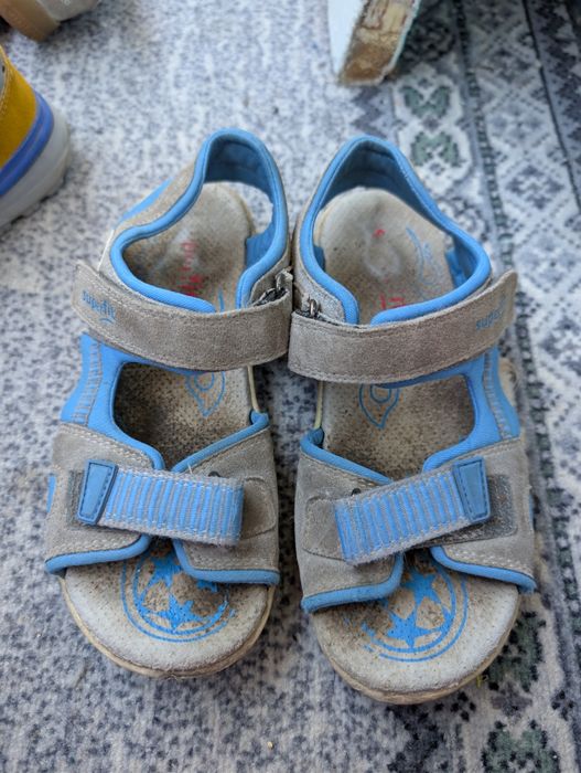 Взуття для хлопчиків безкоштовно