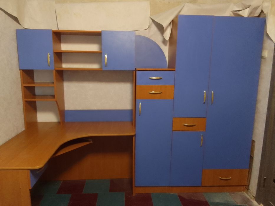 Продам детскую стенку