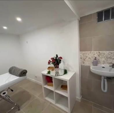 TRESPASSE SALAO UNHAS/CABELO