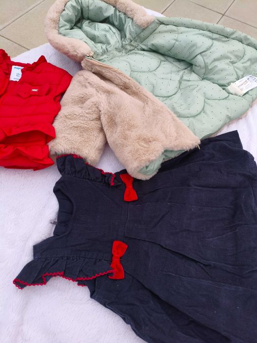 Pijama manta com meias antiderrapante + Roupa Mayoral e Chicco e botas