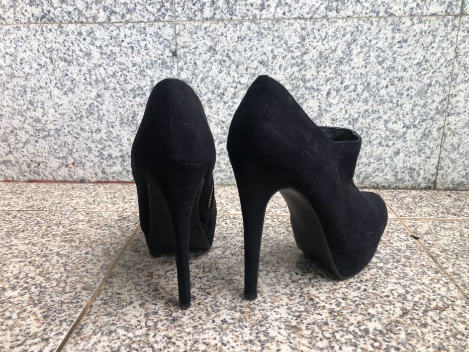Botins Salto Alto camurça
