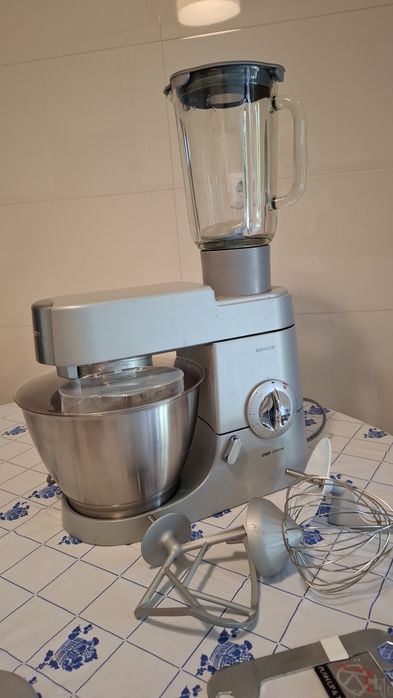 Batedeira e amassadeira KENWOOD