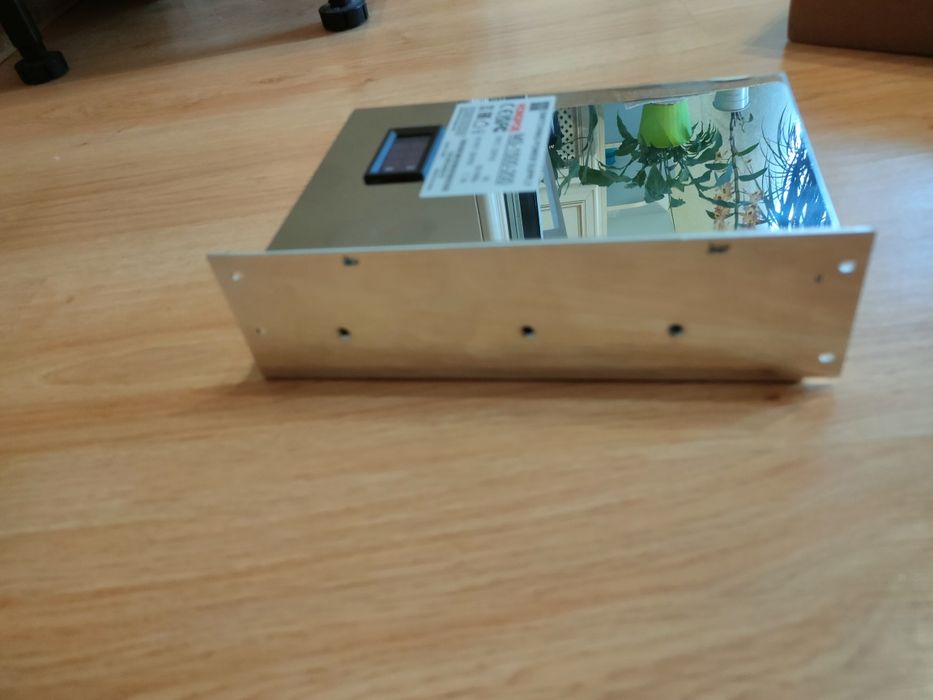 Продам новый блок питания 1500 Вт, 0 - 200 VDC.