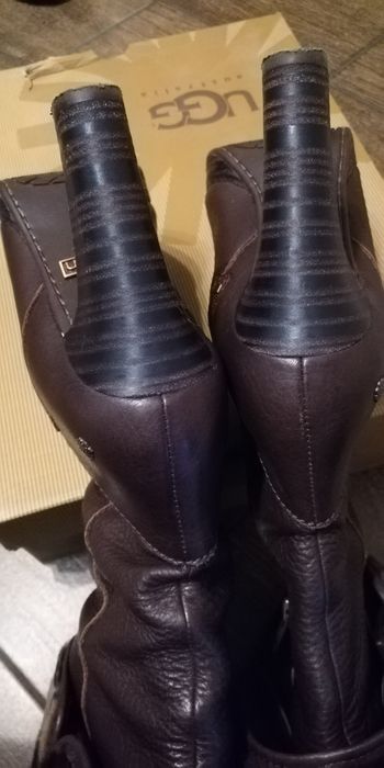 Кожаные сапоги ugg (оригинал)
