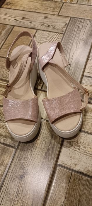 Босоніжки жіночі, шкіра натуральна, 39 розмір