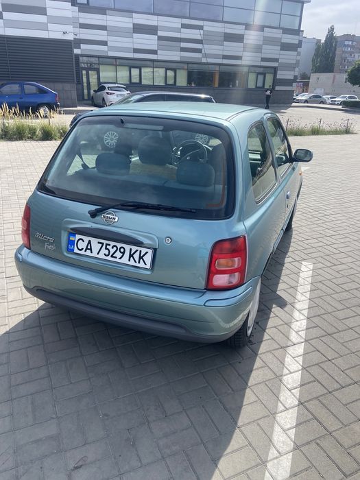 Nissan Micra 2001года