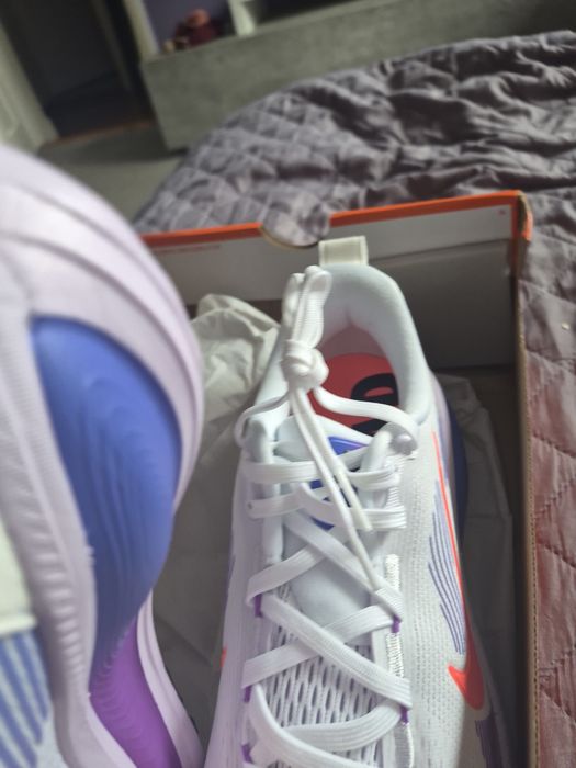Nike vomero 18 40.5 damskie
