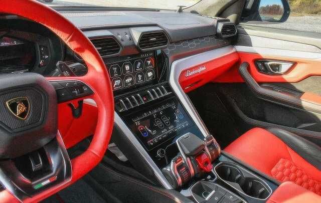 2020 Lamborghini Urus