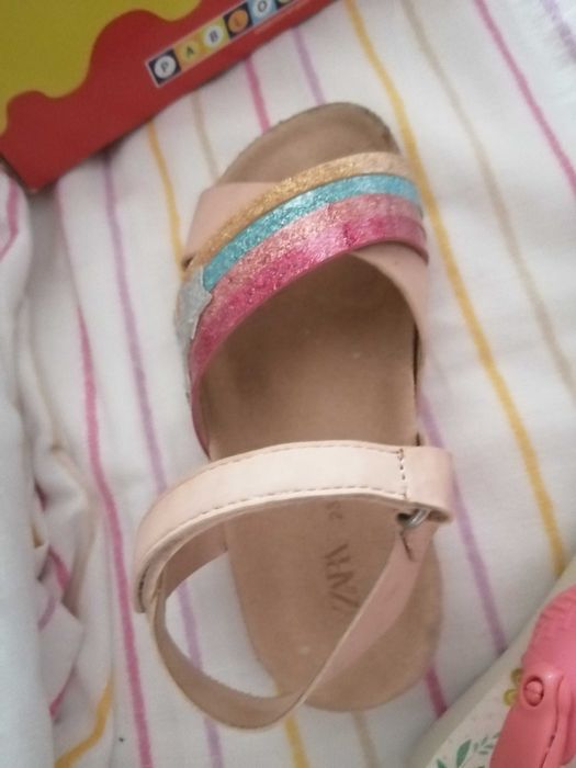 Sandalias n. 23 Zara