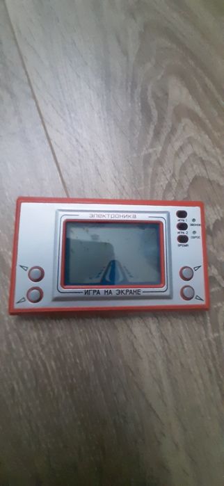 Продам игру Электроника Космический  полет.