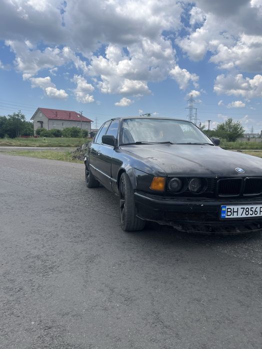 Продам BMW e32 m30b30