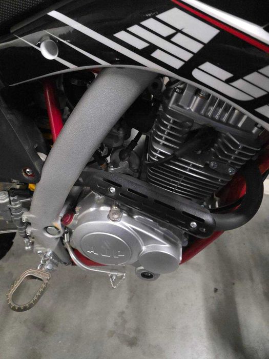 Ajp 150 moto enduro