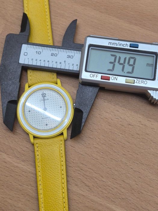 Piękny zegarek *Glashutte* Quartz Made in GDR