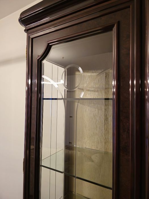 Włoskie meble witryna z lat 80tych