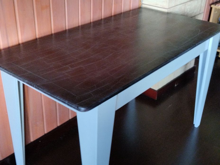 Стіл обідній з натуральної деревини