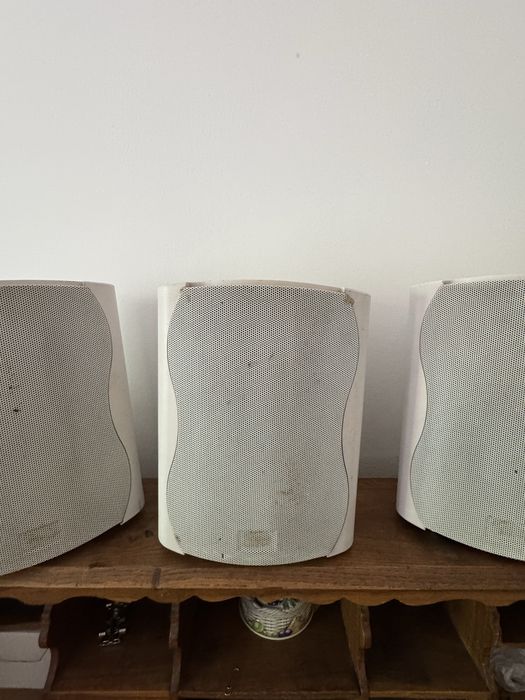 4 colunas de sistema de som
