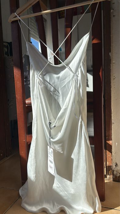 Vestido Zara Novo