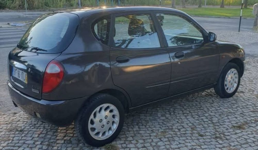 Daihatsu Sirion 1.0
