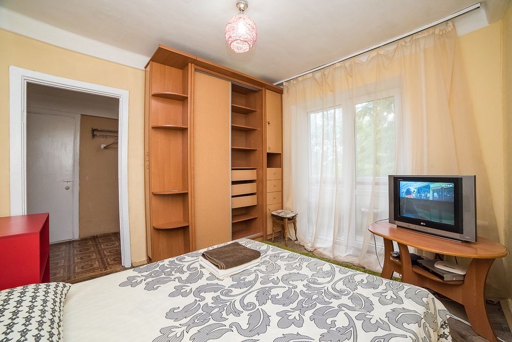 Однокомнатная, 5 мин метро Черниговская, Дарница