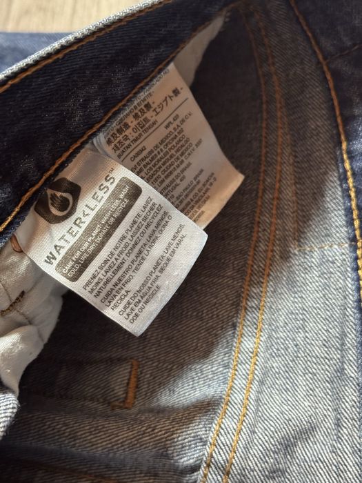 Levis 501 32/30 Dark Blue denim