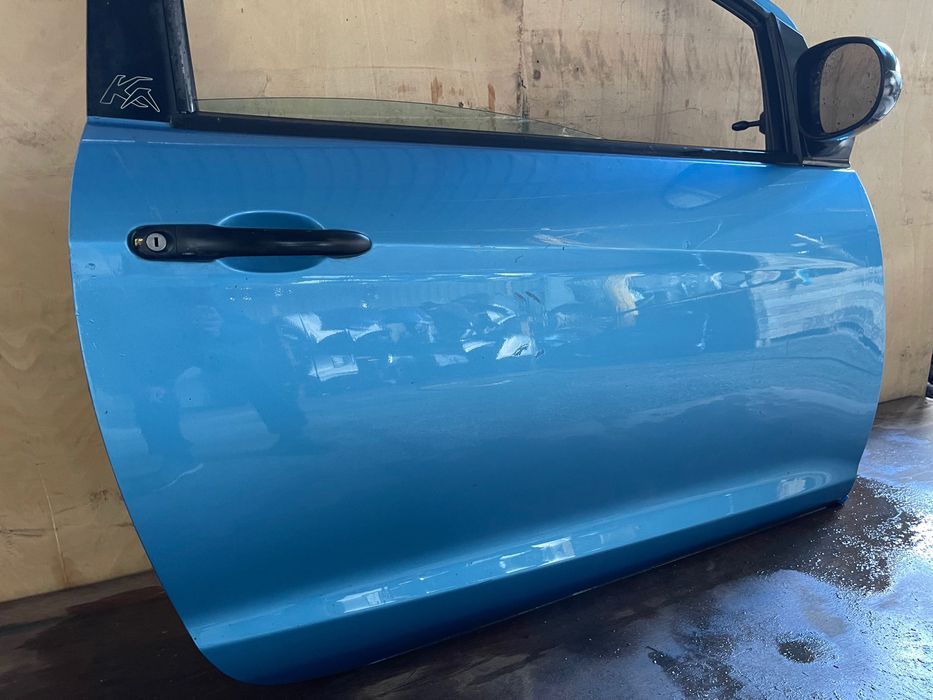 PORTA FRENTE DIREITA FORD KA B420