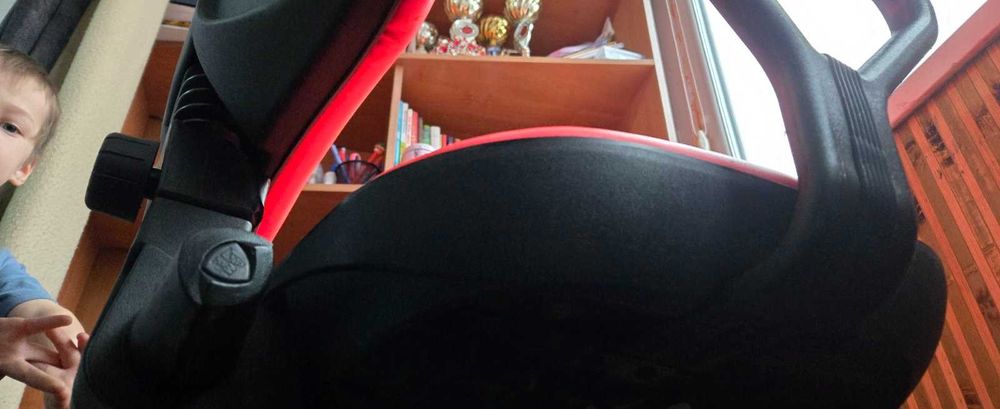 дитячий стілець для школи дівчачий