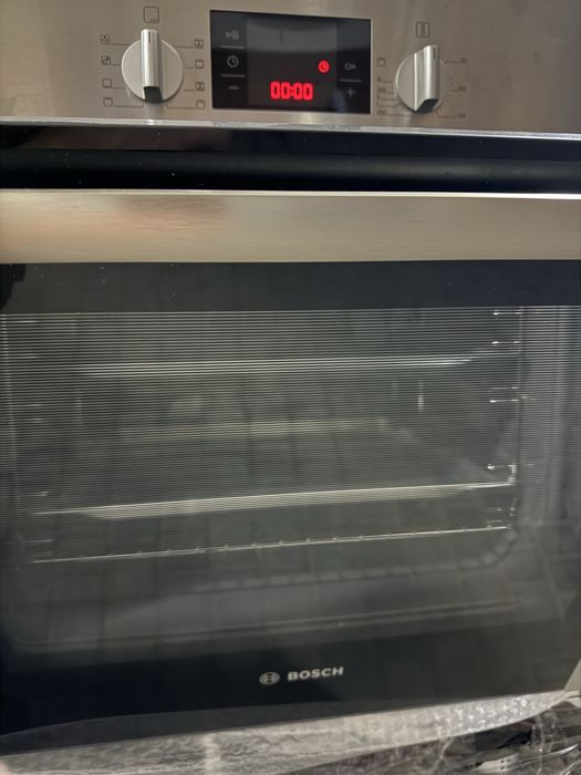 Духова шафа BОSCH електрична і мікрохвильовка