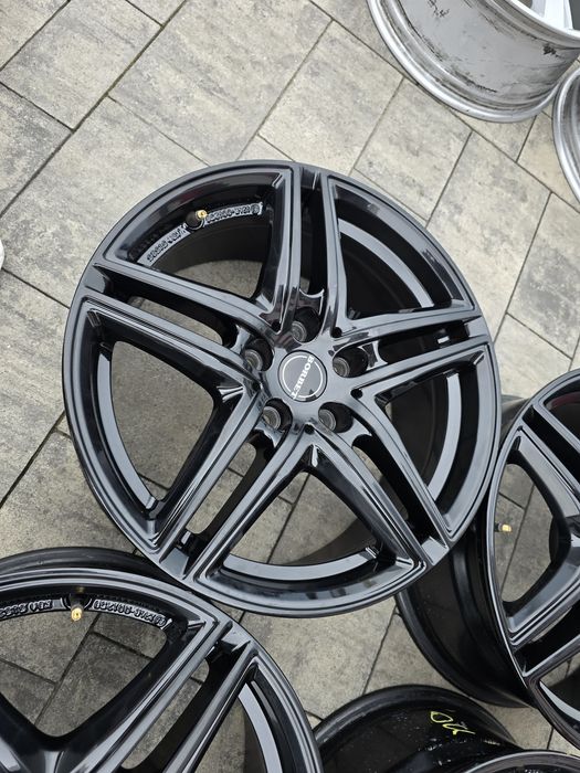 Alufelgi 17" 5x112 Audi A4 B9 B8 B7 A6 C7 C6 Passat SKODA