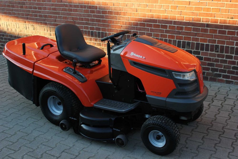 Husqvarna Cth 150 CTH150  Kawasaki V2 TRAKTOREK Kosiarka