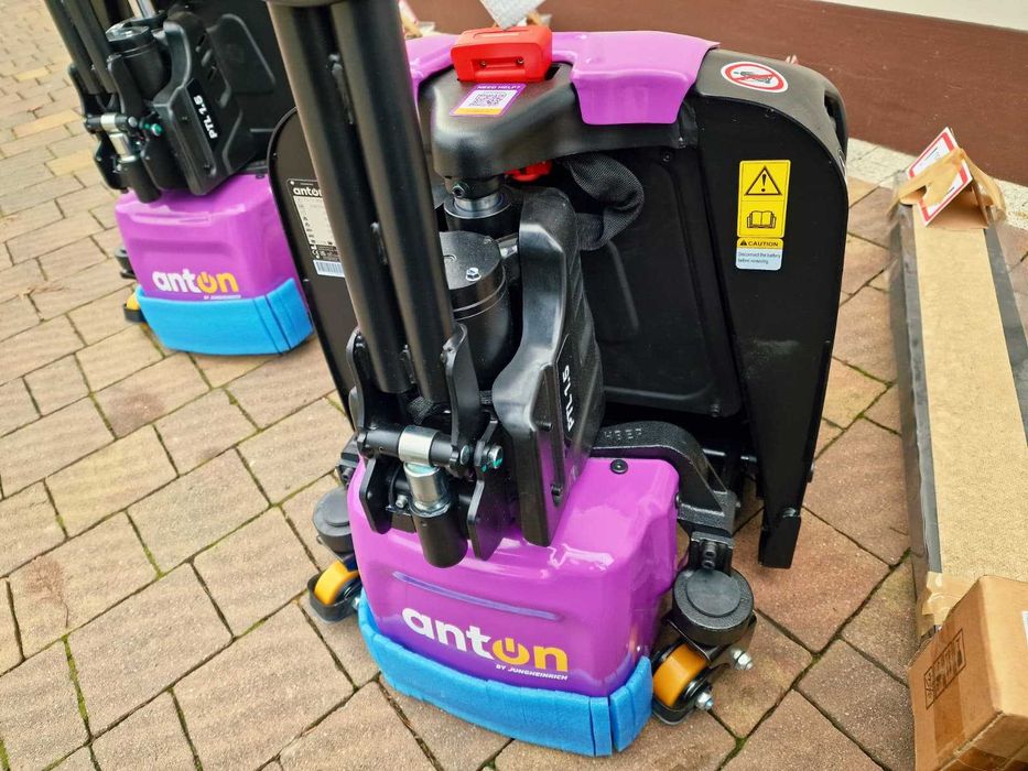 NOWY AntOn by Jungheinrich elektryczny wózek paletowy PTL 1.5 Paleciak