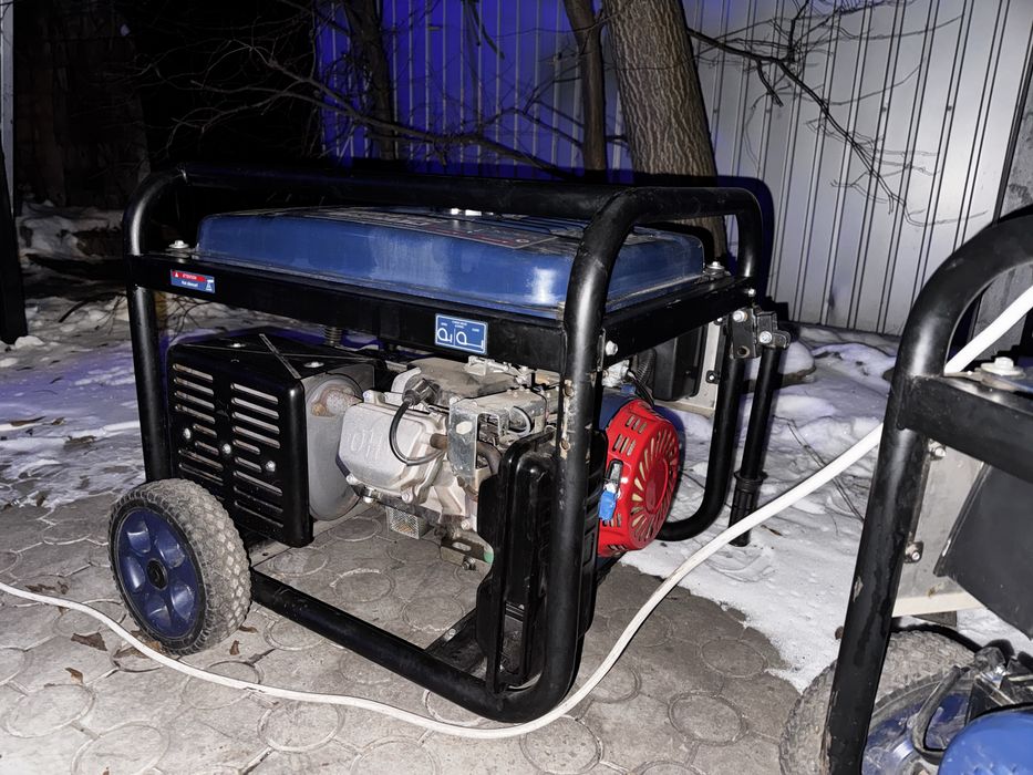 Генератор трифазний бензиновий BullMach 12000E-3 (7,8 / 8,5кВт)