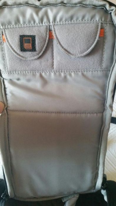 Lowepro 100 Black Camera Backpack, Like New!64309879544835123