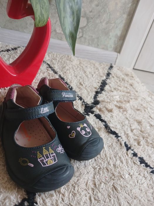 Продам туфельки biomecanics