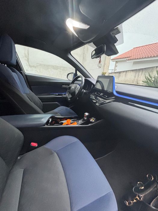 Toyota C-HR 1.8 HSD Comfort | Híbrido | Automático