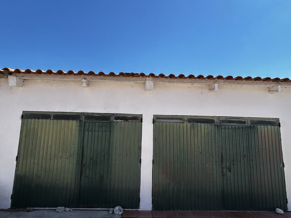 Portões em chapa ondulada