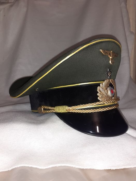 фуражка  летчика.
